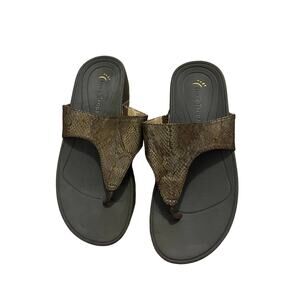 Bare Traps Galina Snake Print Flip Flop Sandals Sz 6